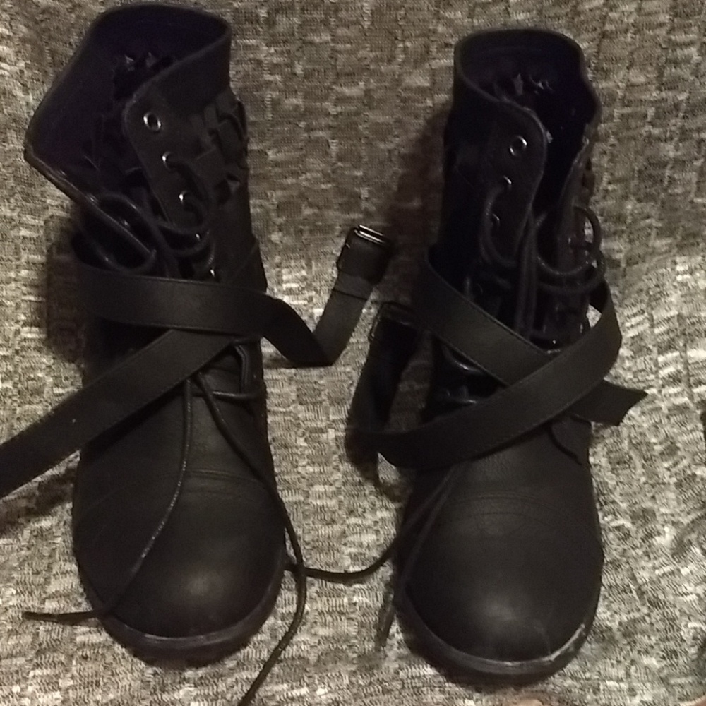 Vanity size 6.5 boots